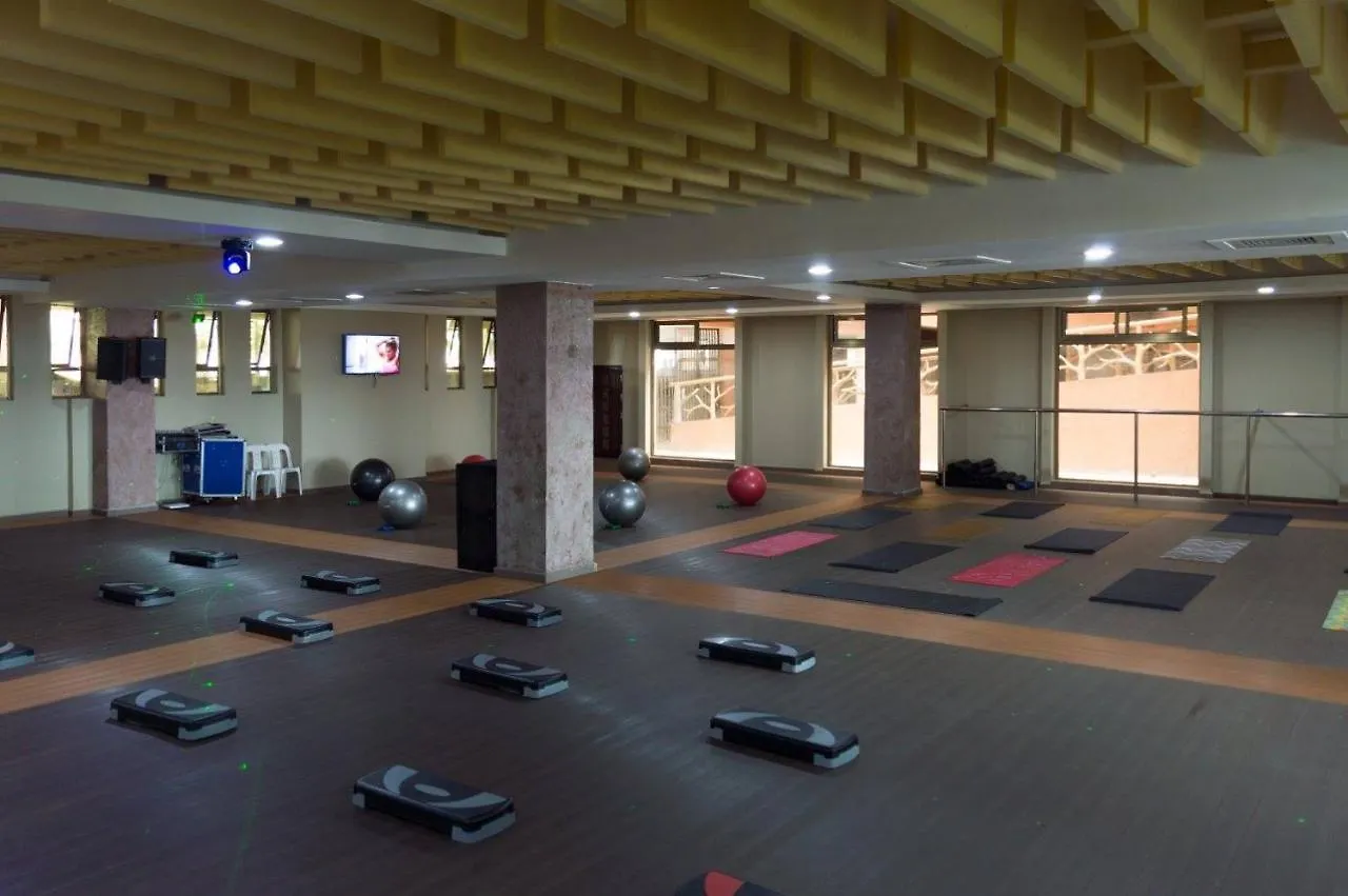 Freedom City Hotel Najjanankumbi Kamapala 캄팔라