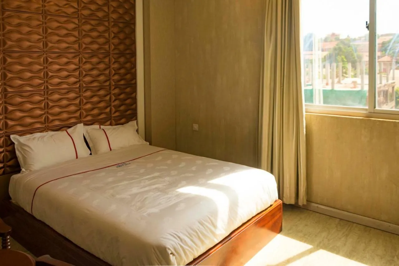 Freedom City Hotel Najjanankumbi Kamapala 캄팔라
