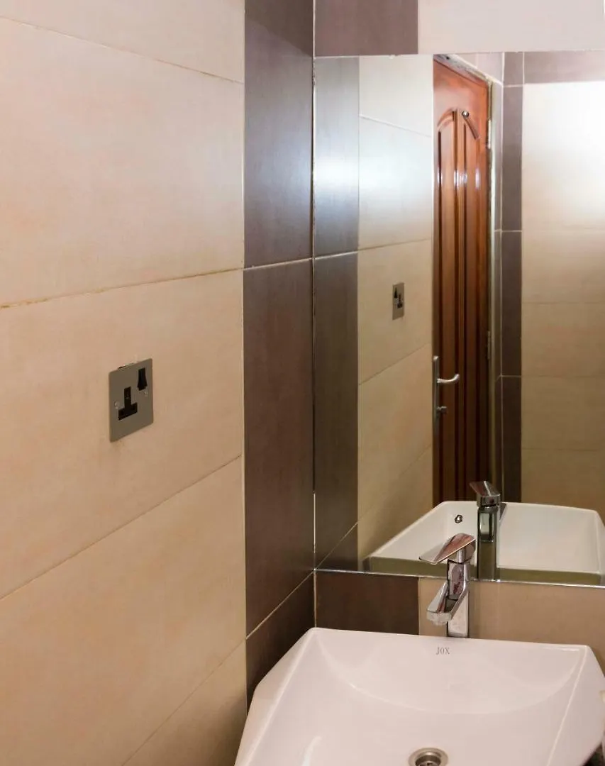 Freedom City Hotel Najjanankumbi Kamapala 캄팔라